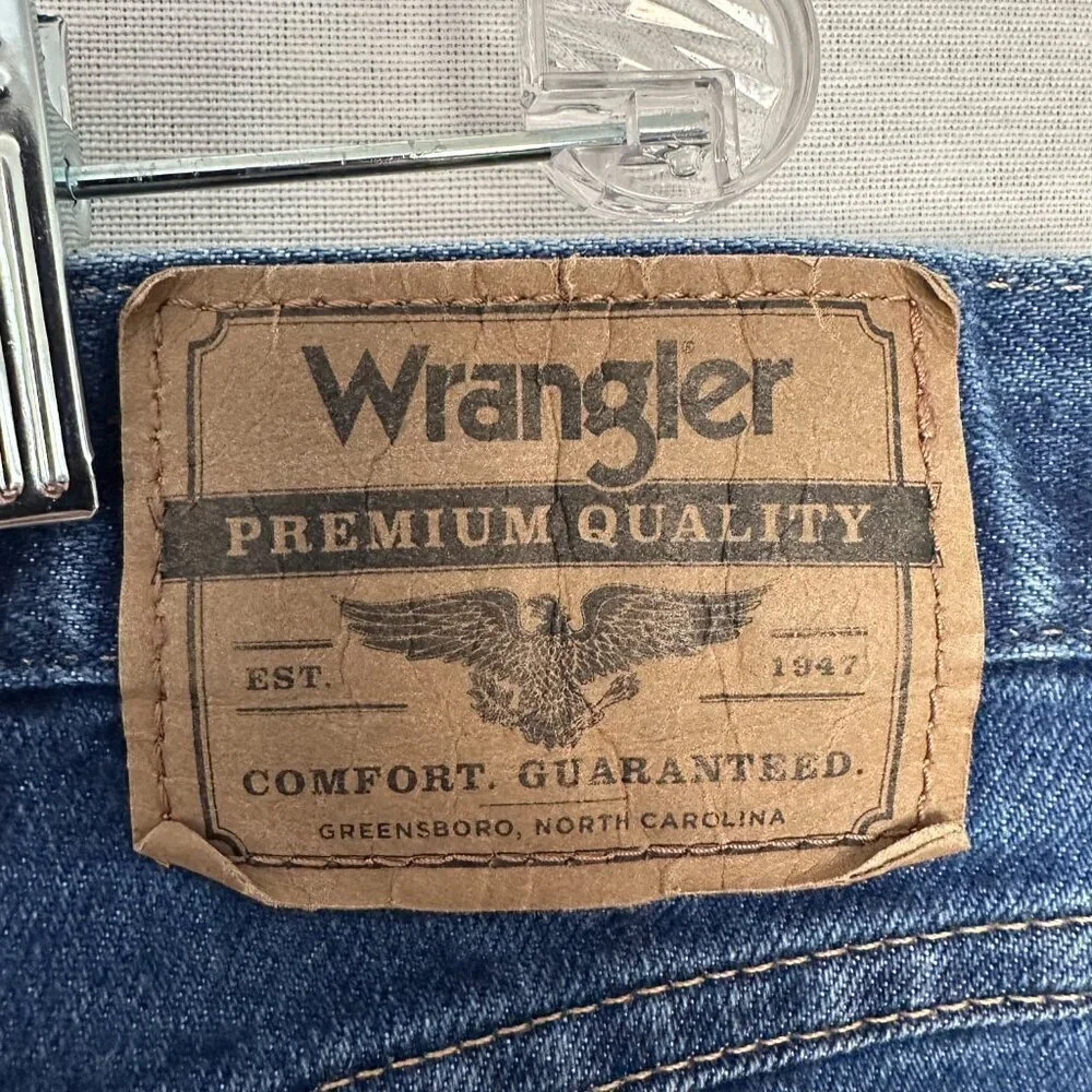 WRANGLER REGULAR FIT MENS FLEX JEANS 42 X 32 CLASSIC WORKWEAR COWBOY RODEO